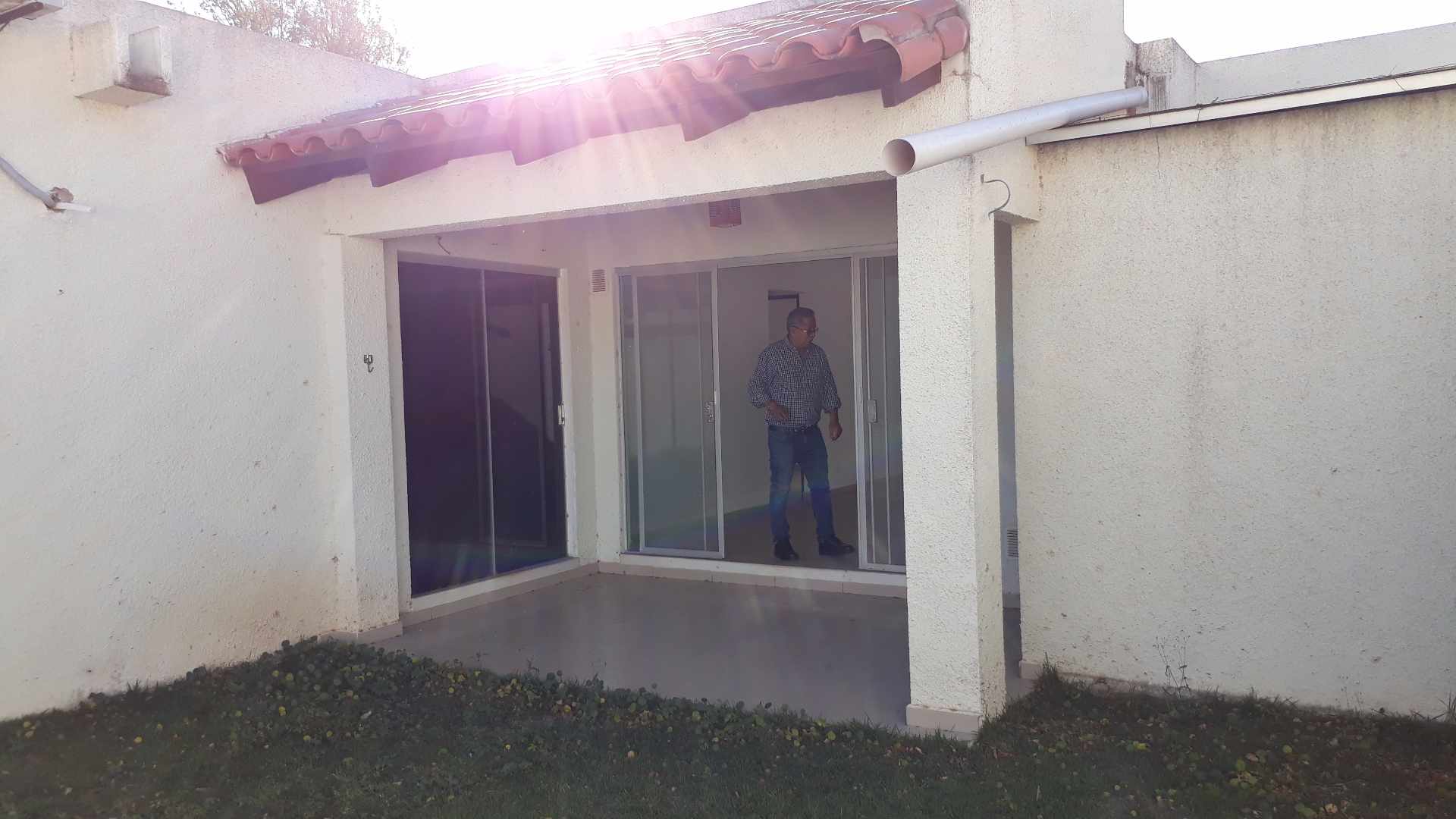 Casa en AlquilerCOND. SEVILLA PINATAR CALLE SAUCE  Foto 1