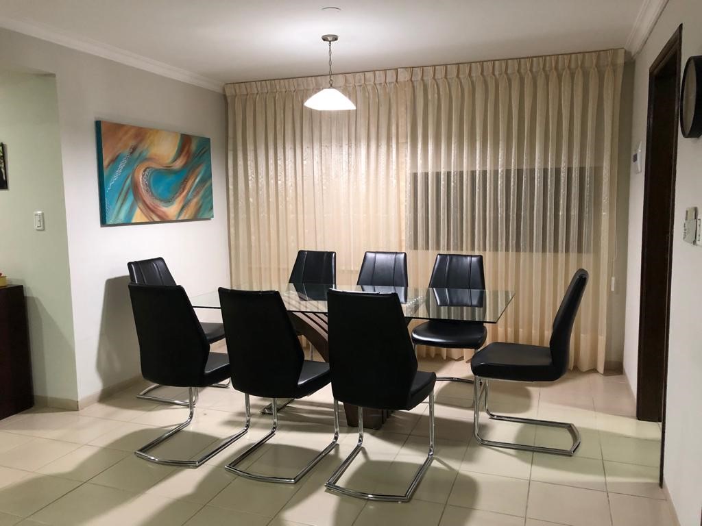 Departamento en Centro en Santa Cruz de la Sierra 3 dormitorios 3 baños 1 parqueos Foto 1