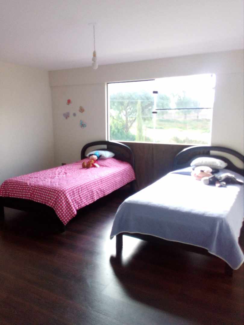 Casa en VentaZona Condebamba, proximo Av. Circunvalacion y Beijing 3 dormitorios 5 baños 2 parqueos Foto 33