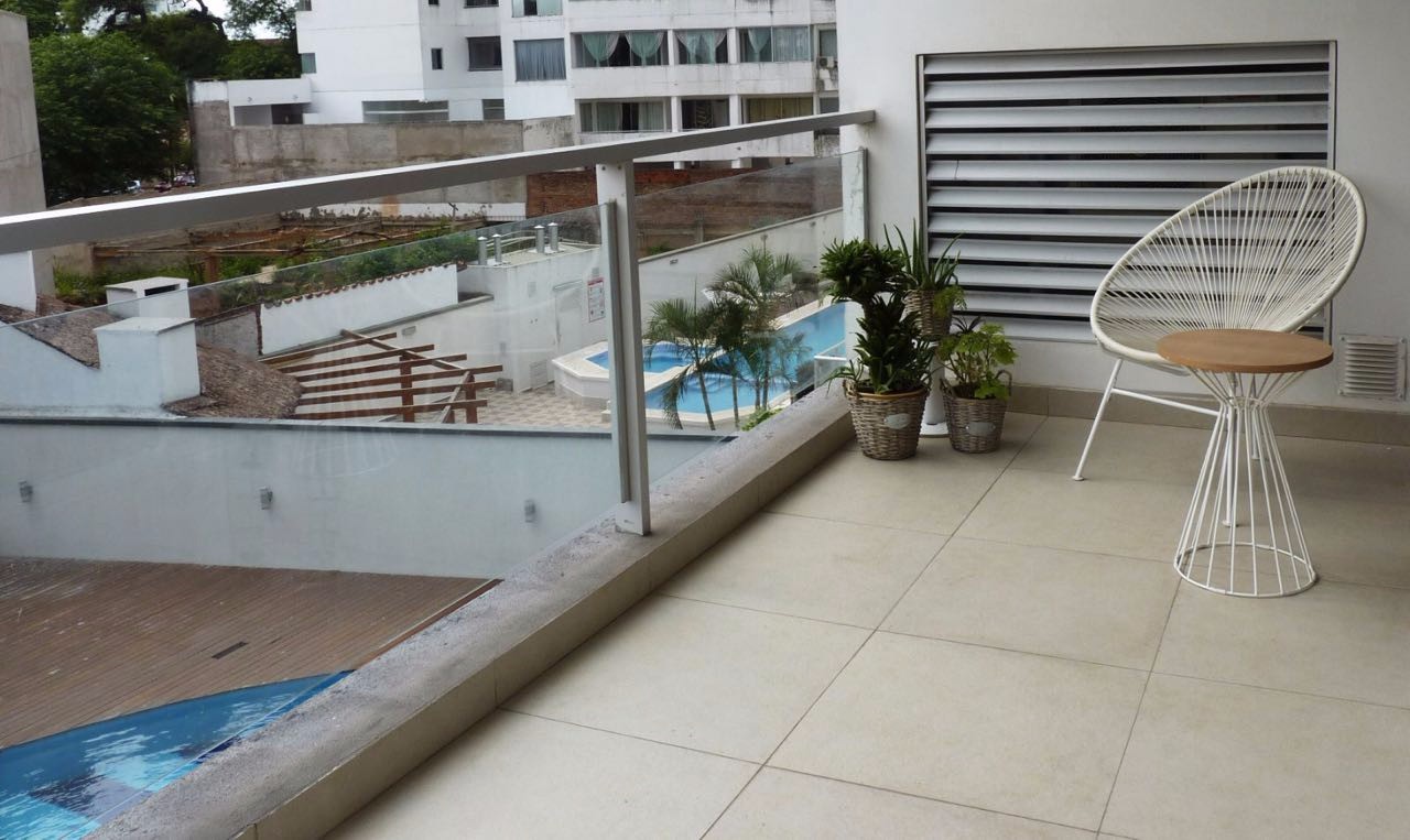 Departamento Edificio Torre Centrum dep 2 c , calle Cochabamba esquina av. Irala Foto 3