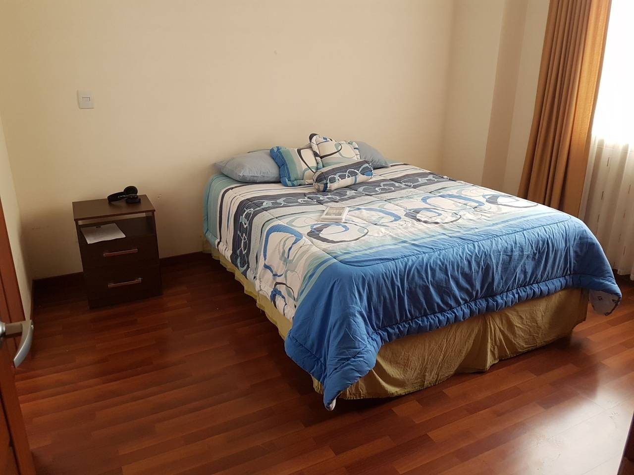 Departamento en AlquilerAv. America E357 Entre Av. Santa Cruz y Av. Villarroel 2 dormitorios 2 baños 1 parqueos Foto 9