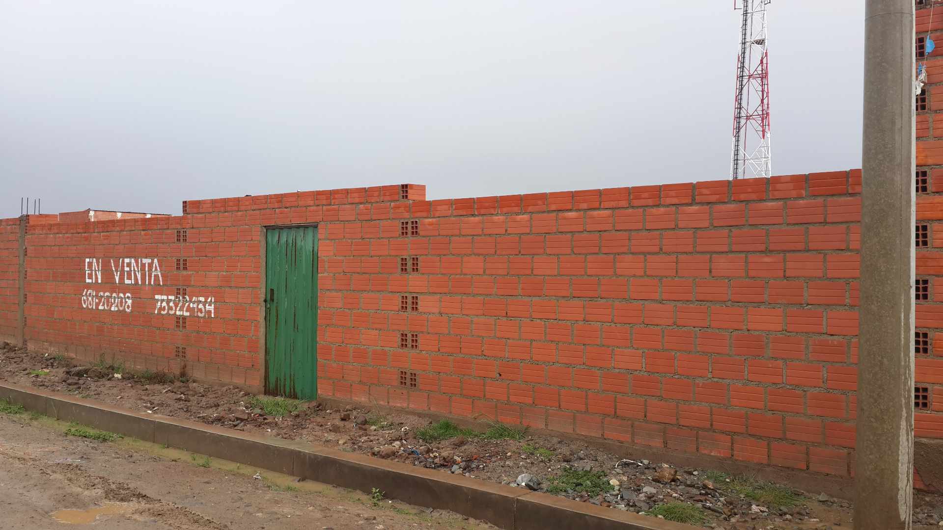 Terreno en Ciudad Satélite en El Alto    Foto 1