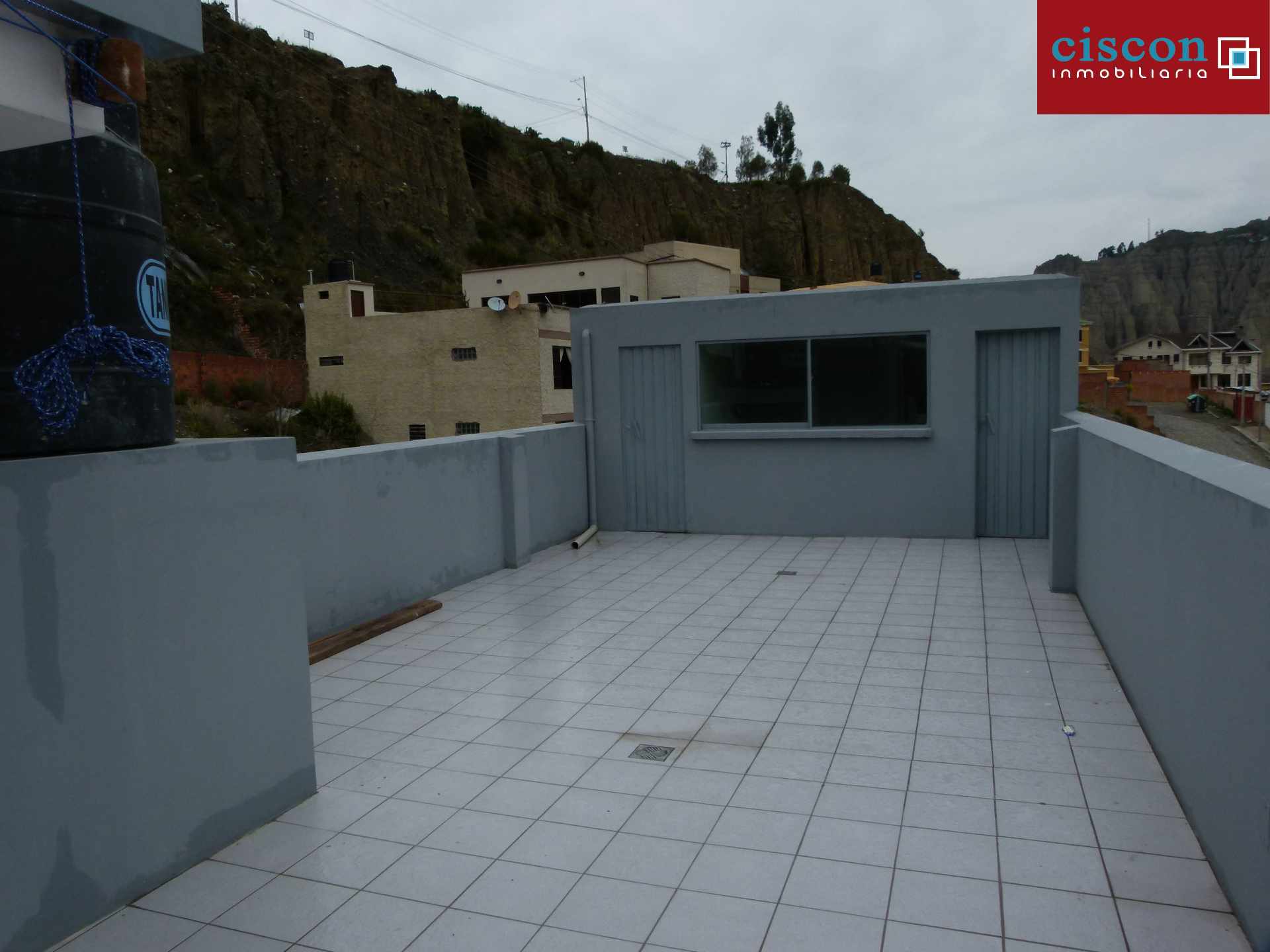 Casa en Irpavi en La Paz 16 dormitorios 10 baños 6 parqueos Foto 13