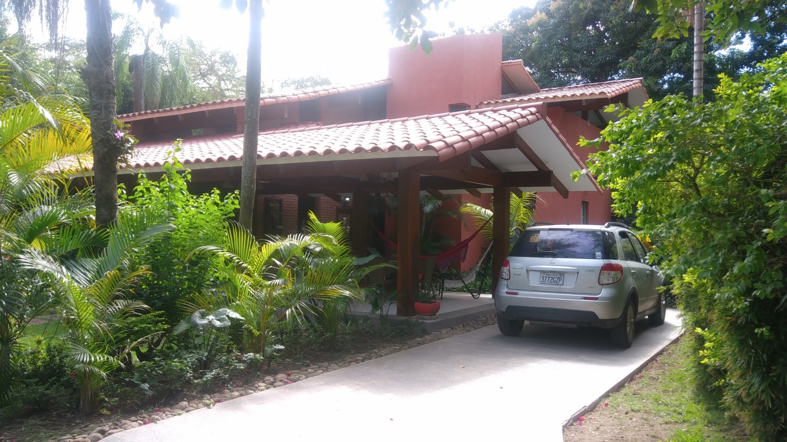 Casa en VentaLUJOSA Y AMPLIA CASA CONDOMINIO VERONA, DOBLE VIA DETRÁS DE UNITEL 4 dormitorios 4 baños 2 parqueos Foto 20