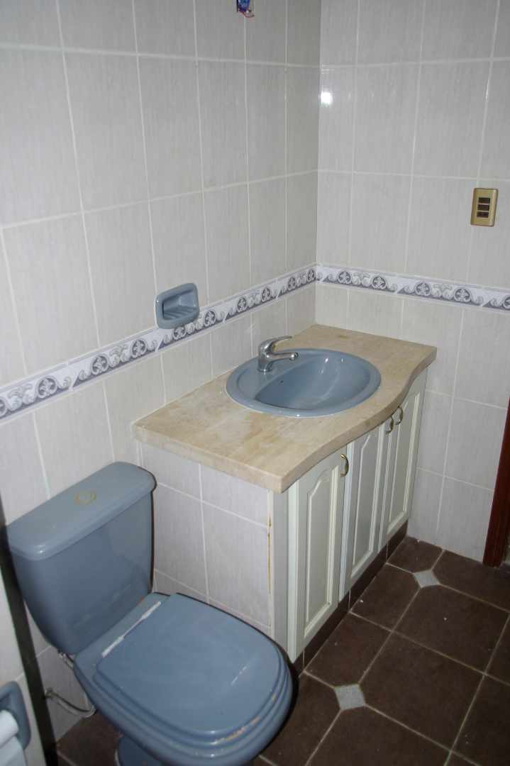 Departamento en Hipódromo en Cochabamba 4 dormitorios 3 baños  Foto 9