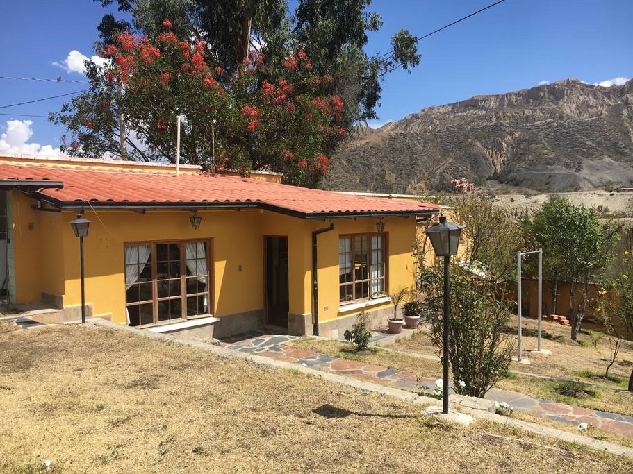 Casa en Mallasa en La Paz 4 dormitorios 5 baños 6 parqueos Foto 8
