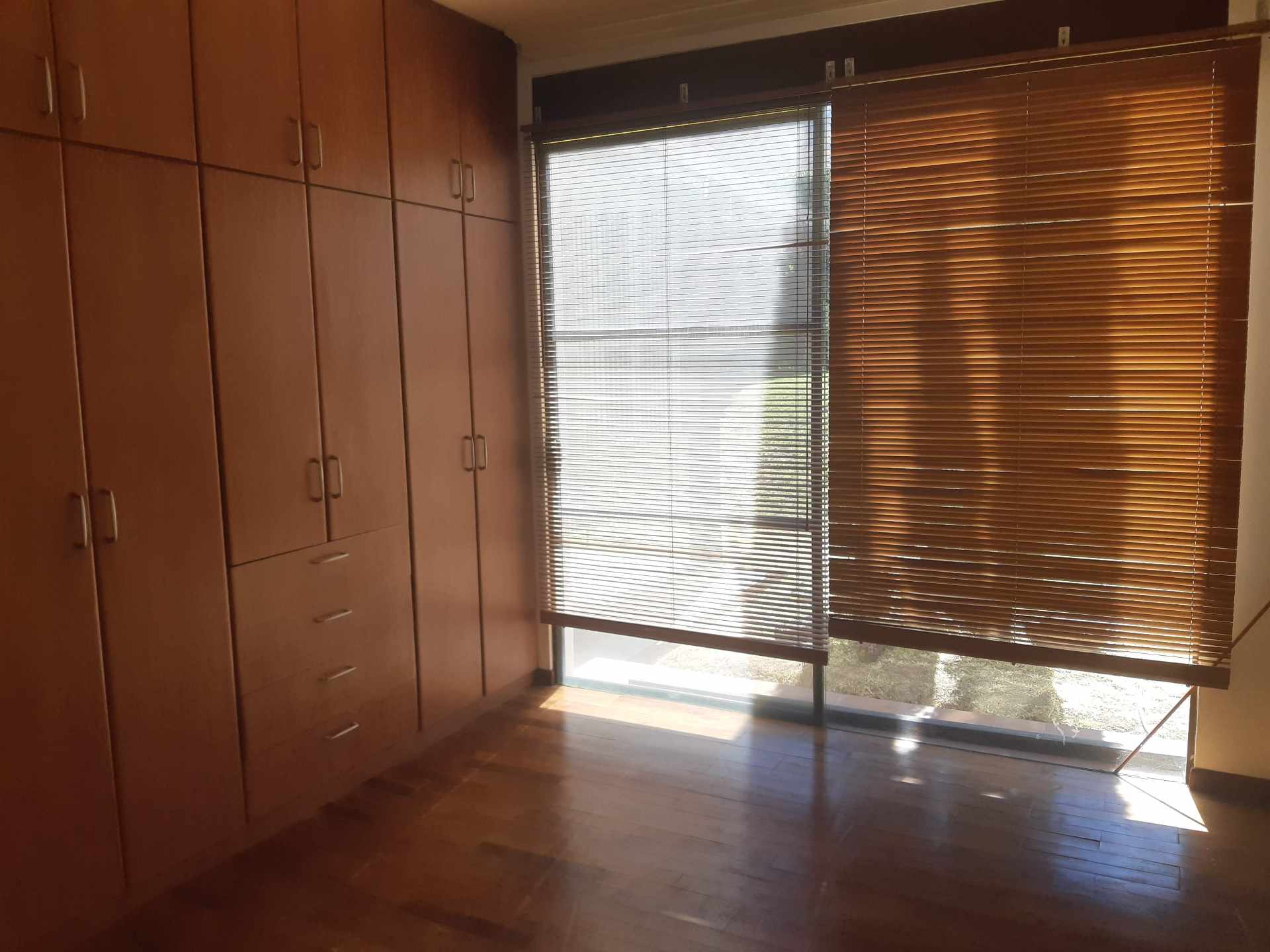 Casa en Villa Taquiña en Cochabamba 5 dormitorios 5 baños 3 parqueos Foto 60