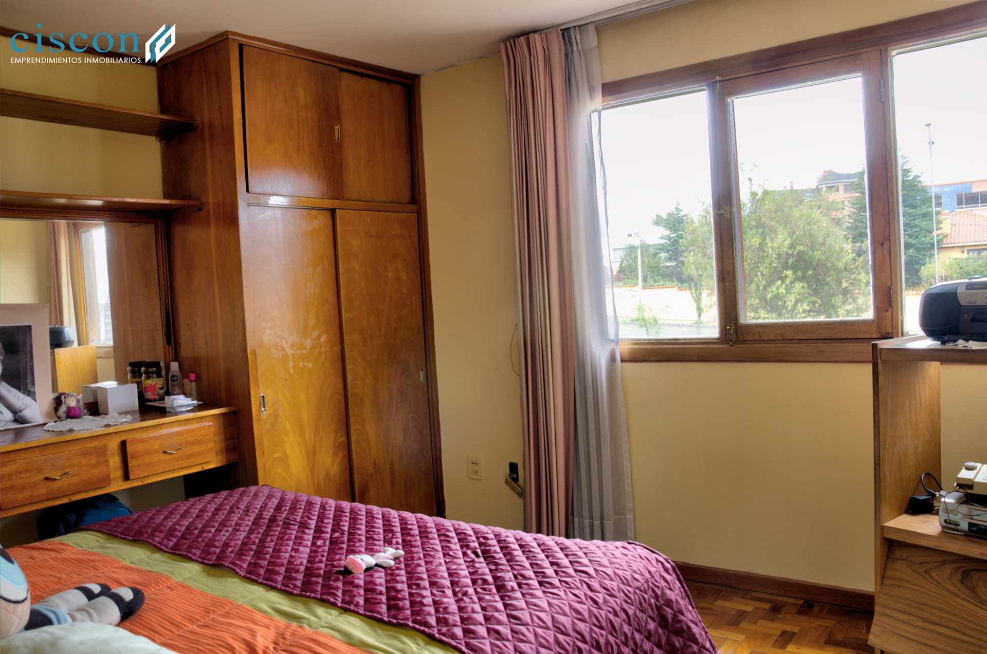 Casa en VentaAchumani, Zona Colegio Franco Boliviano 4 dormitorios 3 baños 3 parqueos Foto 14