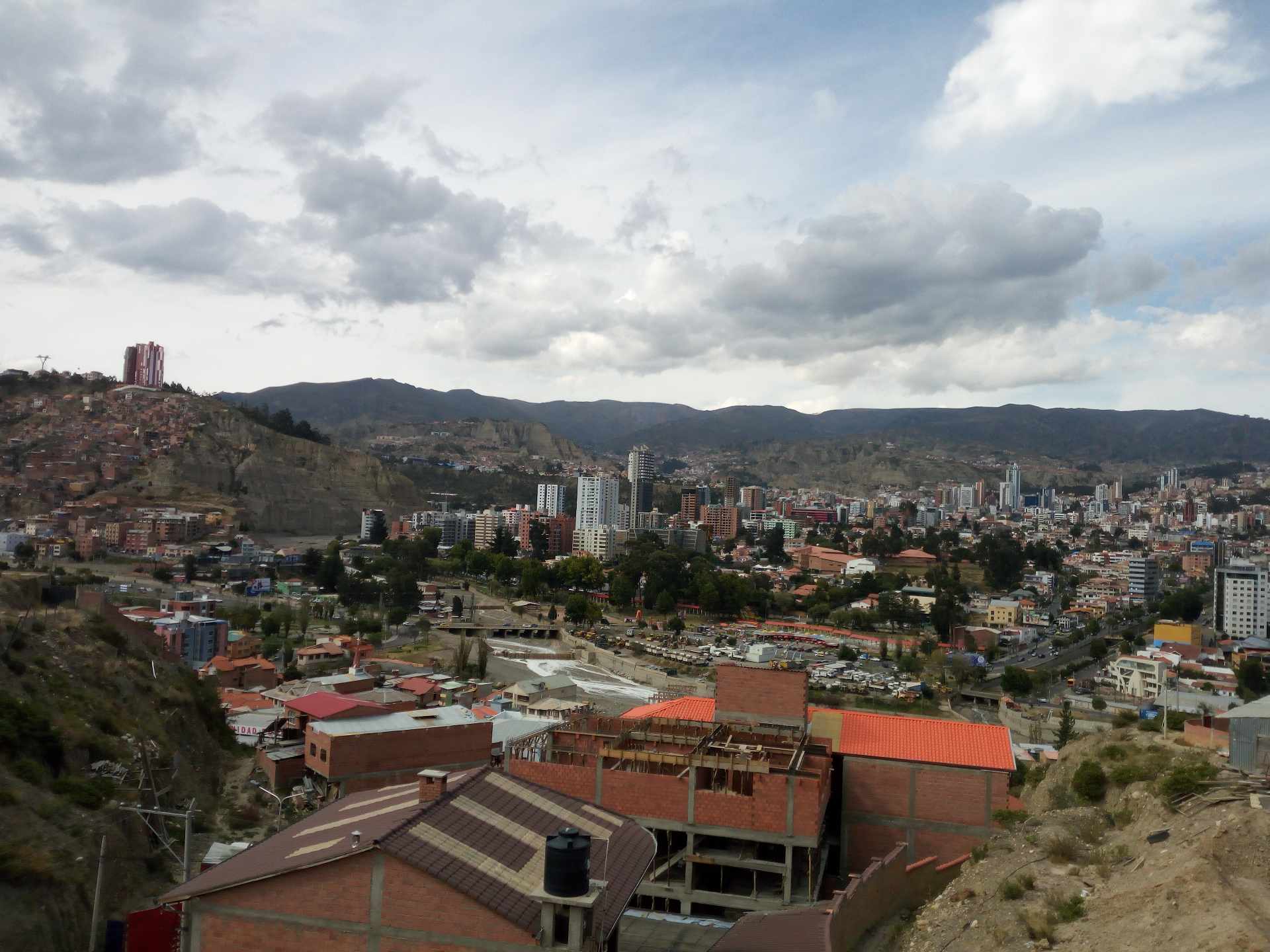 Departamento en Seguencoma en La Paz 2 dormitorios 3 baños 1 parqueos Foto 8
