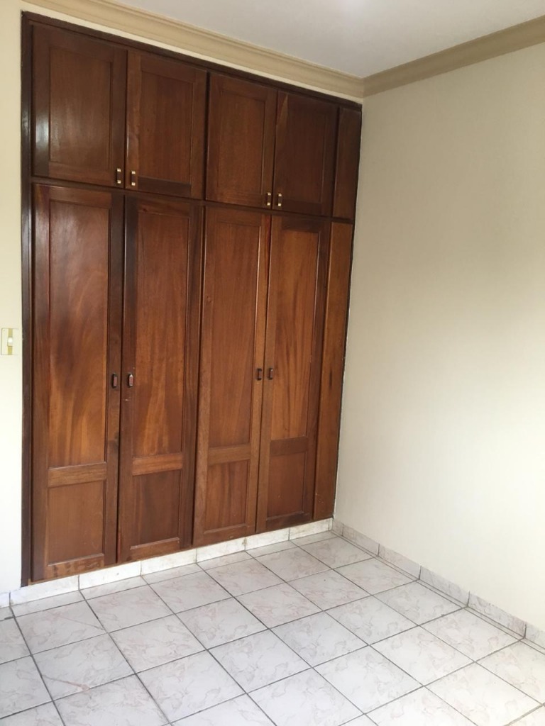 Departamento en VentaAMPLIO DEPARTAMENTO EN VENTA EN CONDOMINIO LOS CUSIS Foto 7