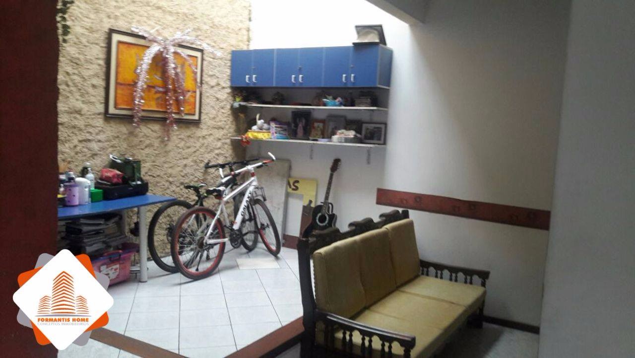 Casa en Carretera Cotoca en Santa Cruz de la Sierra 3 dormitorios 3 baños 1 parqueos Foto 7