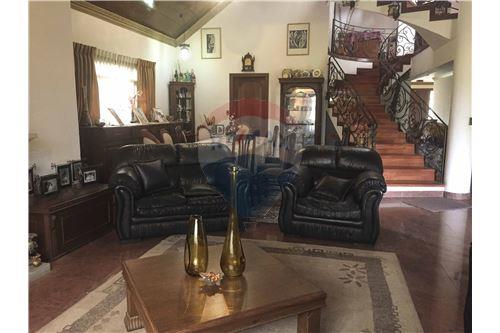 Casa en Villa Busch en Cochabamba 5 dormitorios 5 baños 4 parqueos Foto 3