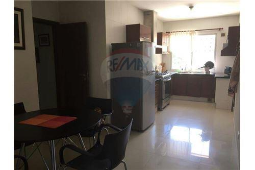 Departamento en Entre 2do y 3er anillo Sur en Santa Cruz de la Sierra  1 baños 1 parqueos Foto 3