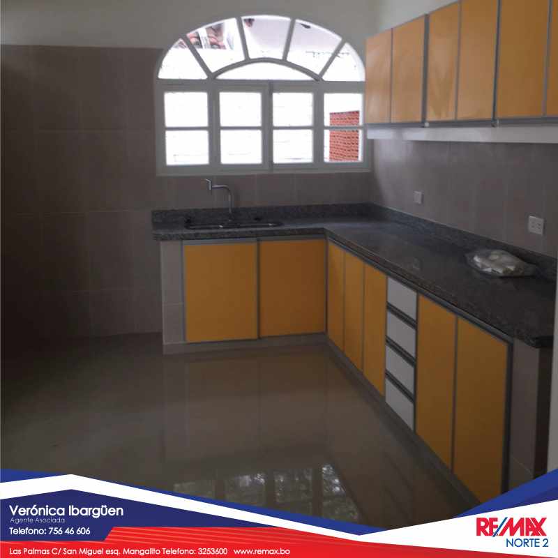 En Alquiler a $us 2,800 Foto 1