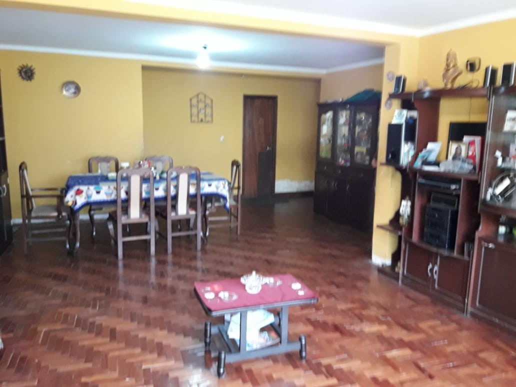 Departamento en Obrajes en La Paz 3 dormitorios 3 baños 1 parqueos Foto 3