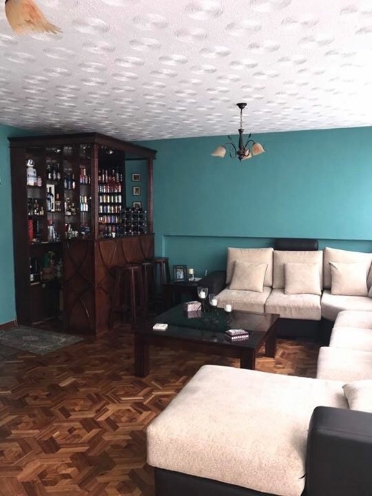 Departamento en VentaVilla Copacaba, ex parada 15, calle Calixto ascarrunz  5 dormitorios 2 baños  Foto 2