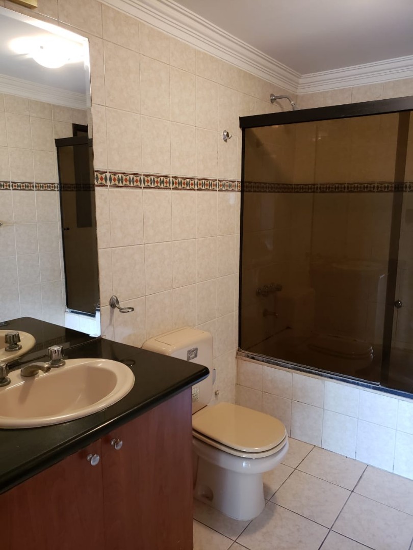 Departamento en Entre 1er y 2do anillo Este en Santa Cruz de la Sierra 3 dormitorios 2 baños 1 parqueos Foto 19