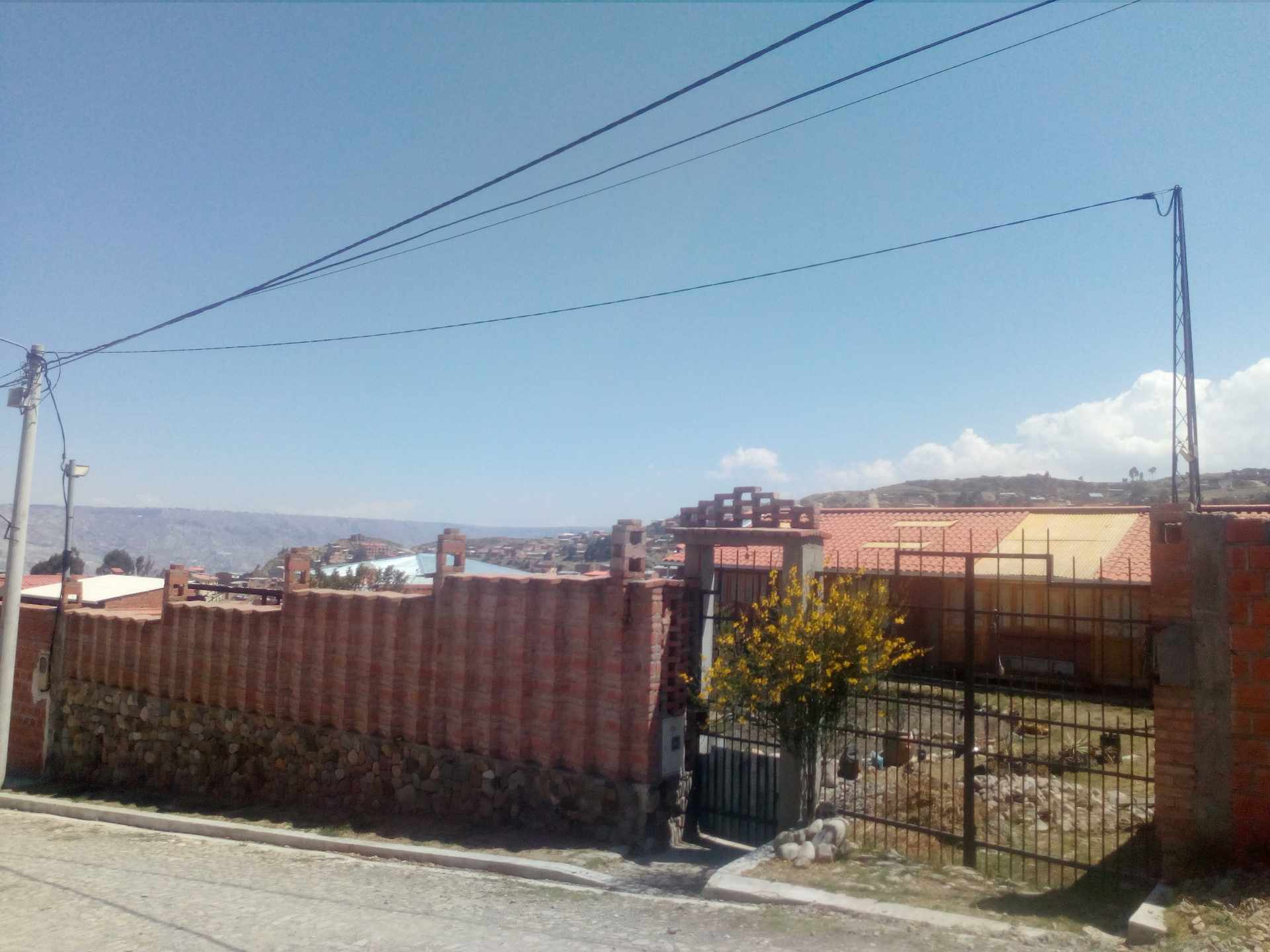 Casa en Ovejuyo en La Paz 2 dormitorios 1 baños 2 parqueos Foto 2