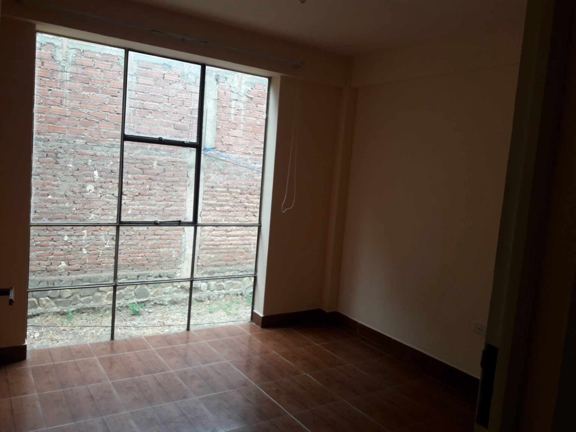 Departamento en Tupuraya en Cochabamba 3 dormitorios 1 baños  Foto 3