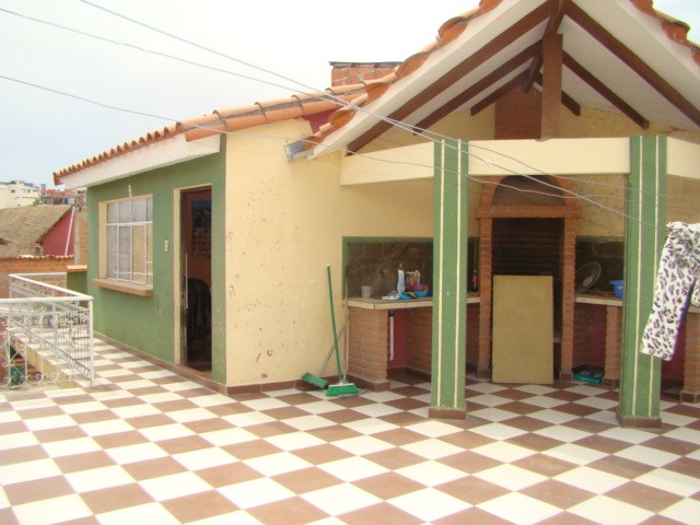 Casa en VentaZONA ALTO DELICIAS-INMEDIACIONES DE LA IGLESIA SAN CLEMENTE, PLENA AVENIDA Foto 1