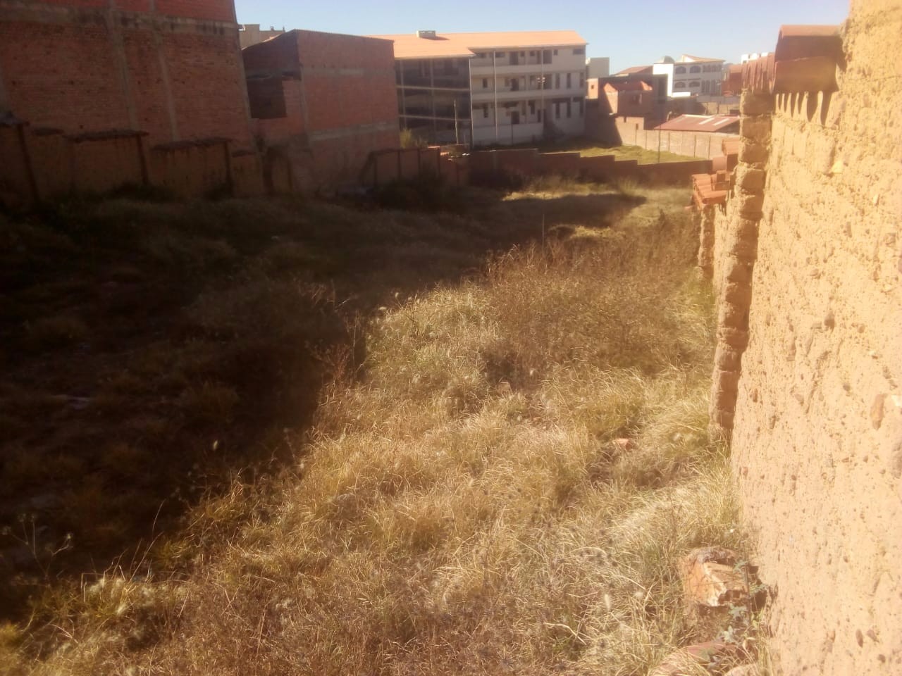 Terreno en VentaAV. JUANA AZURDUY DE PADILLA, ZONA SURTIDOR OQHARIKUNA    Foto 5