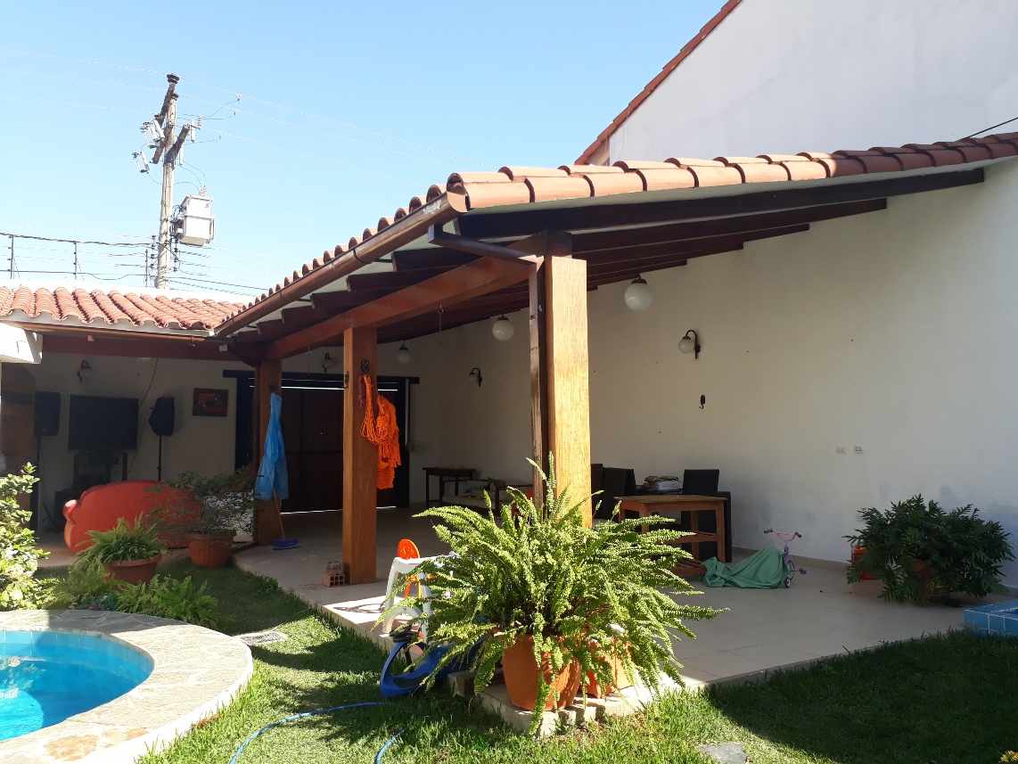 Casa en Entre 7mo y 8vo anillo Norte en Santa Cruz de la Sierra 4 dormitorios 5 baños 4 parqueos Foto 13