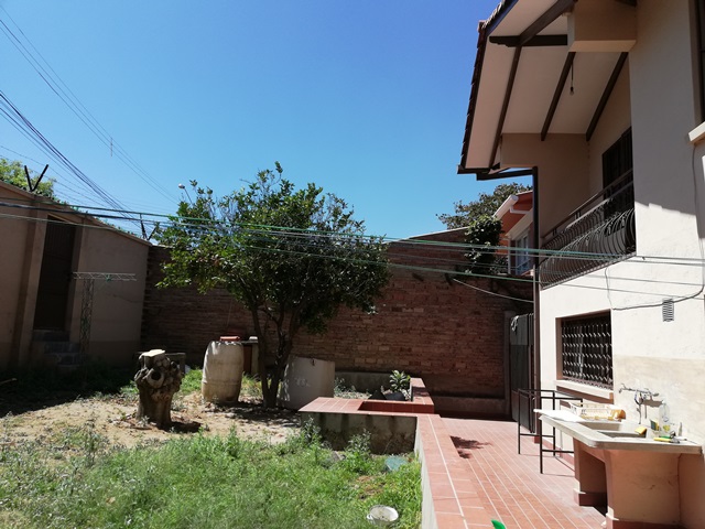 Casa en Aranjuez en Cochabamba 5 dormitorios 3 baños  Foto 8