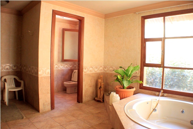 Casa en VentaCalle Innominada, Urb. El Paraiso 4 dormitorios 5 baños  Foto 24