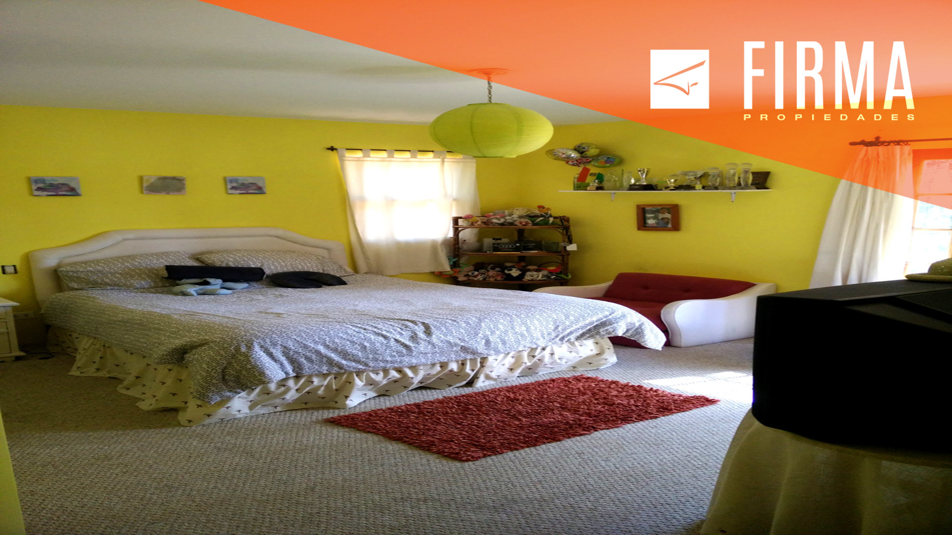 Casa en Obrajes en La Paz 4 dormitorios  4 parqueos Foto 2