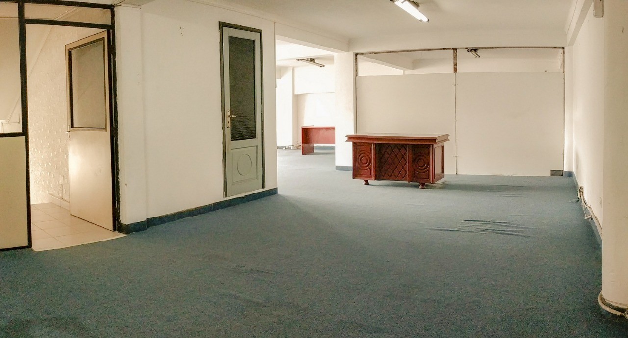 Edificio en Centro en Santa Cruz de la Sierra 5 dormitorios 5 baños 10 parqueos Foto 9