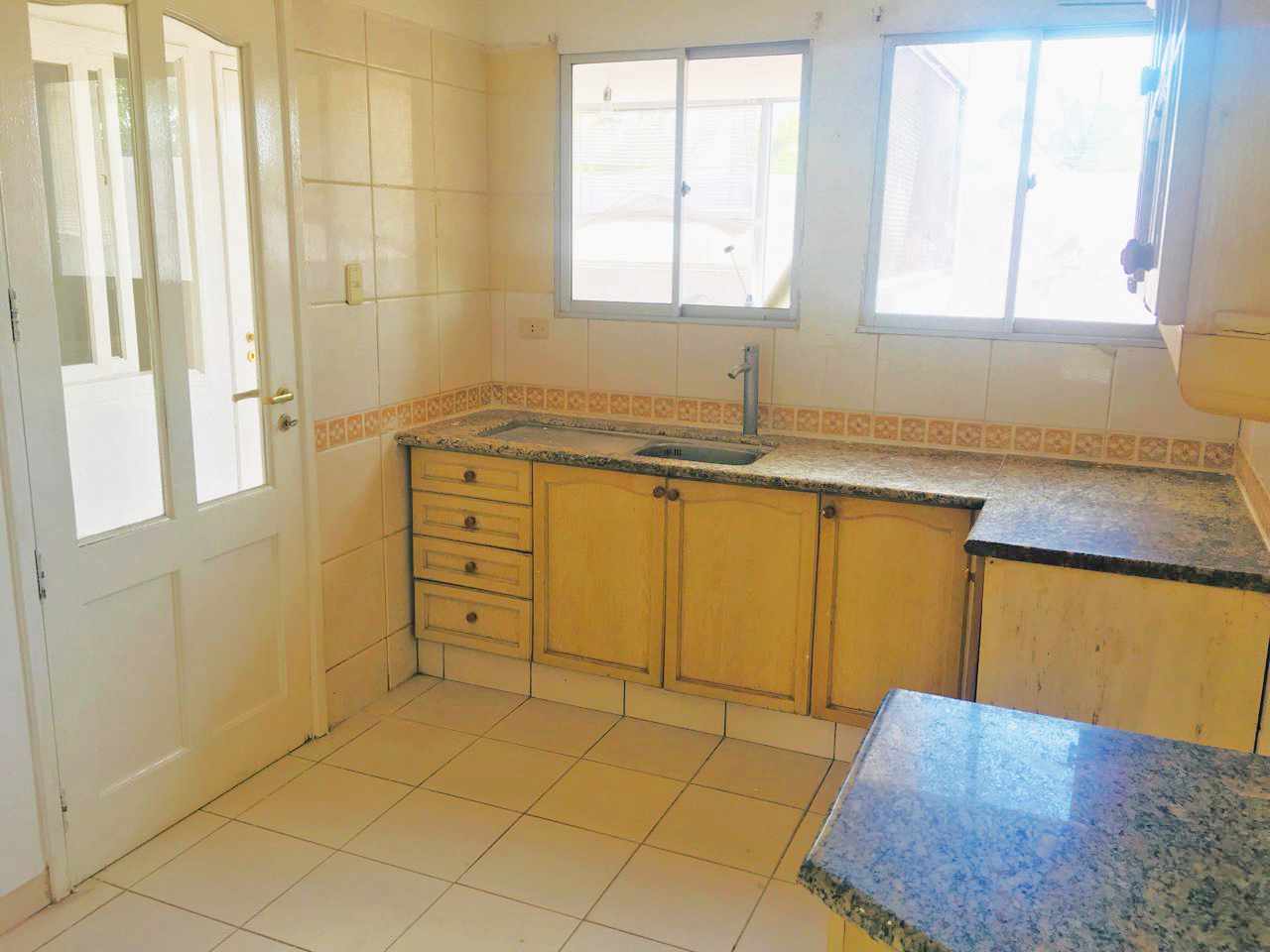 Departamento en AlquilerCondominio Génesis (7mo anillo Av. Banzer) Foto 9