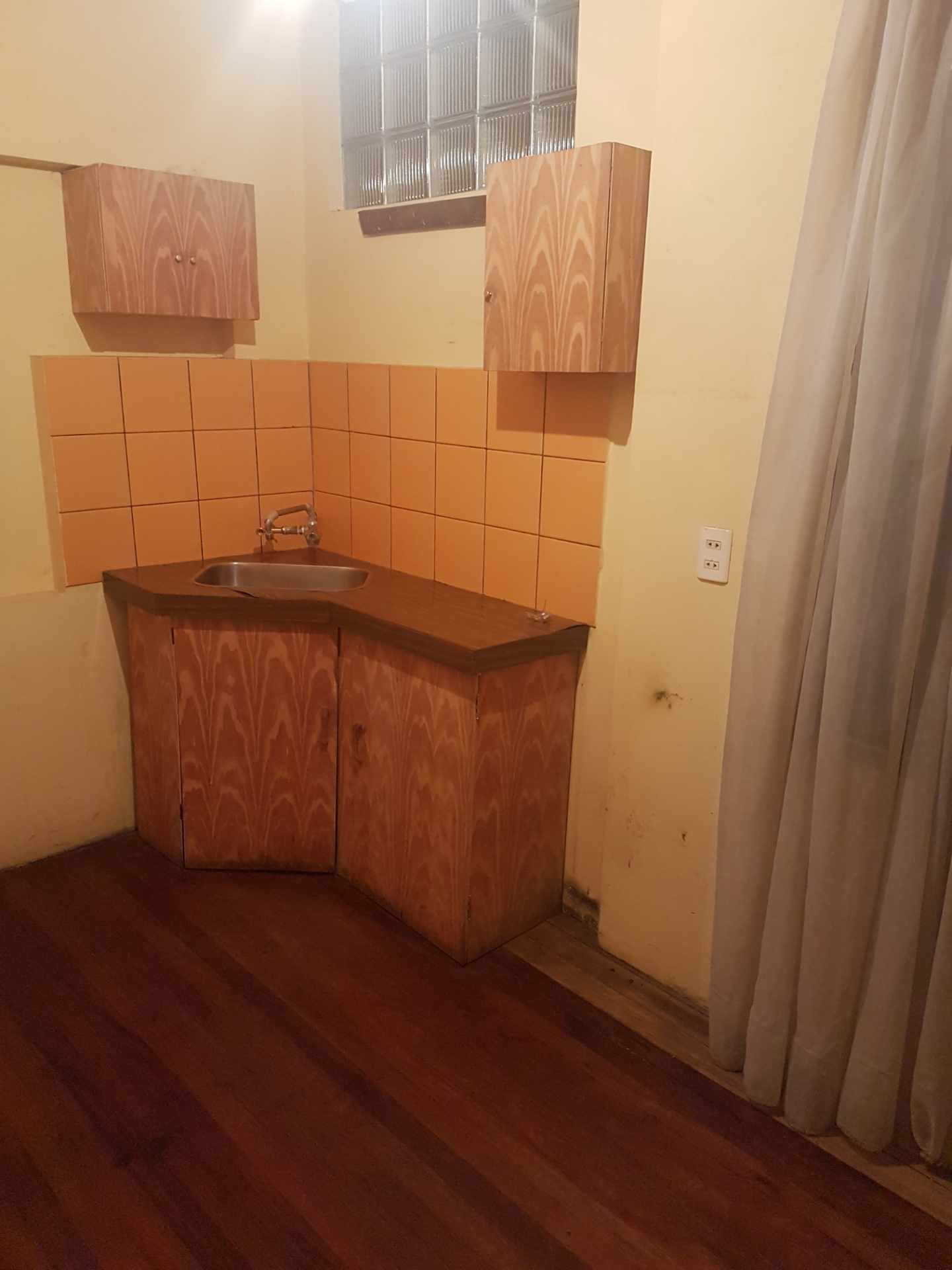 Departamento en Sopocachi en La Paz 1 dormitorios 2 baños  Foto 2