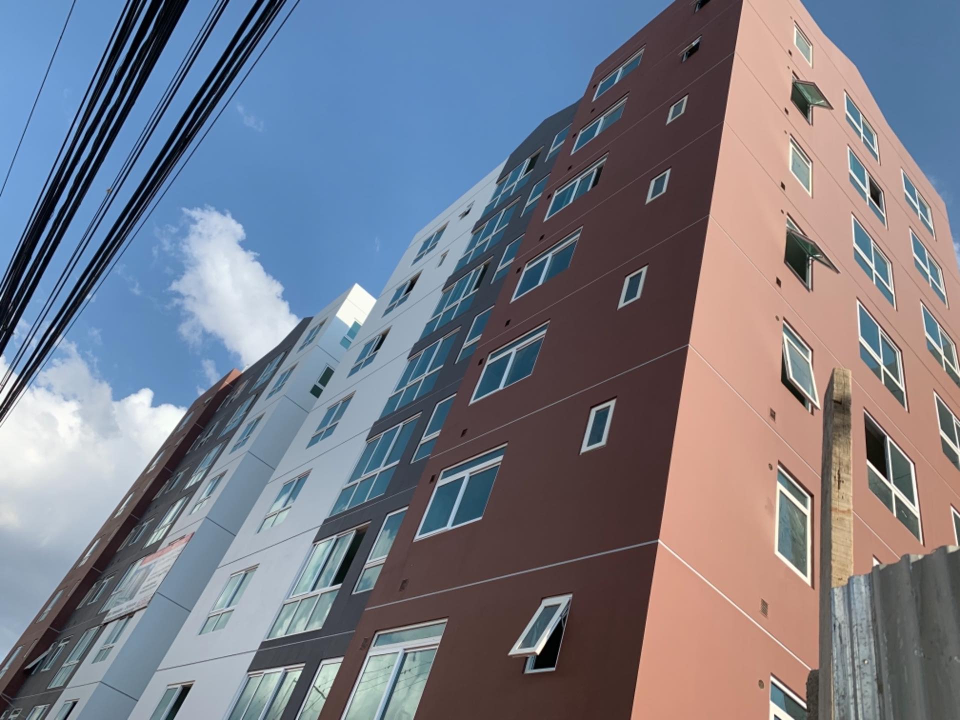 Departamento en VentaEdificio Colonia Real. Avenida 14 de Septiembre Esquina Calle 5 de Obrajes #5080. 2 dormitorios 3 baños  Foto 8