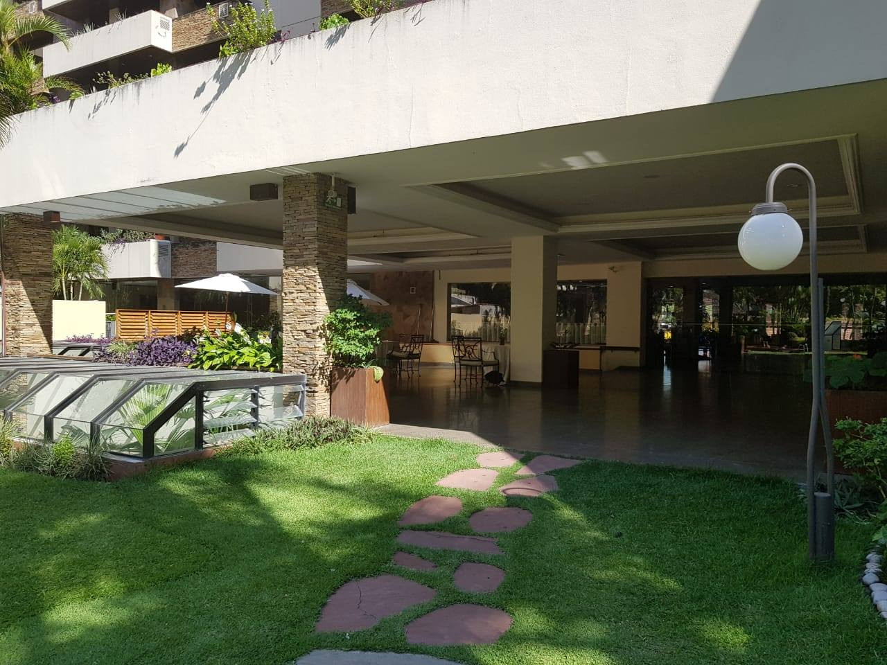 En Alquiler a $us 800 Foto 1