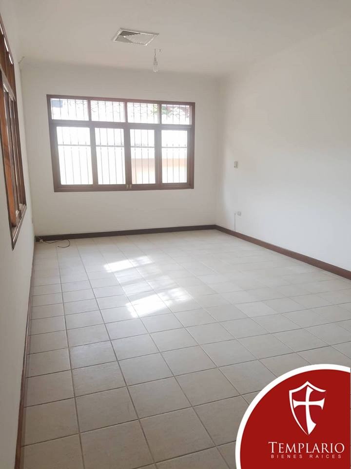 Casa en AlquilerZona Equipetrol entre 3er y 4to Anillo

 Foto 10