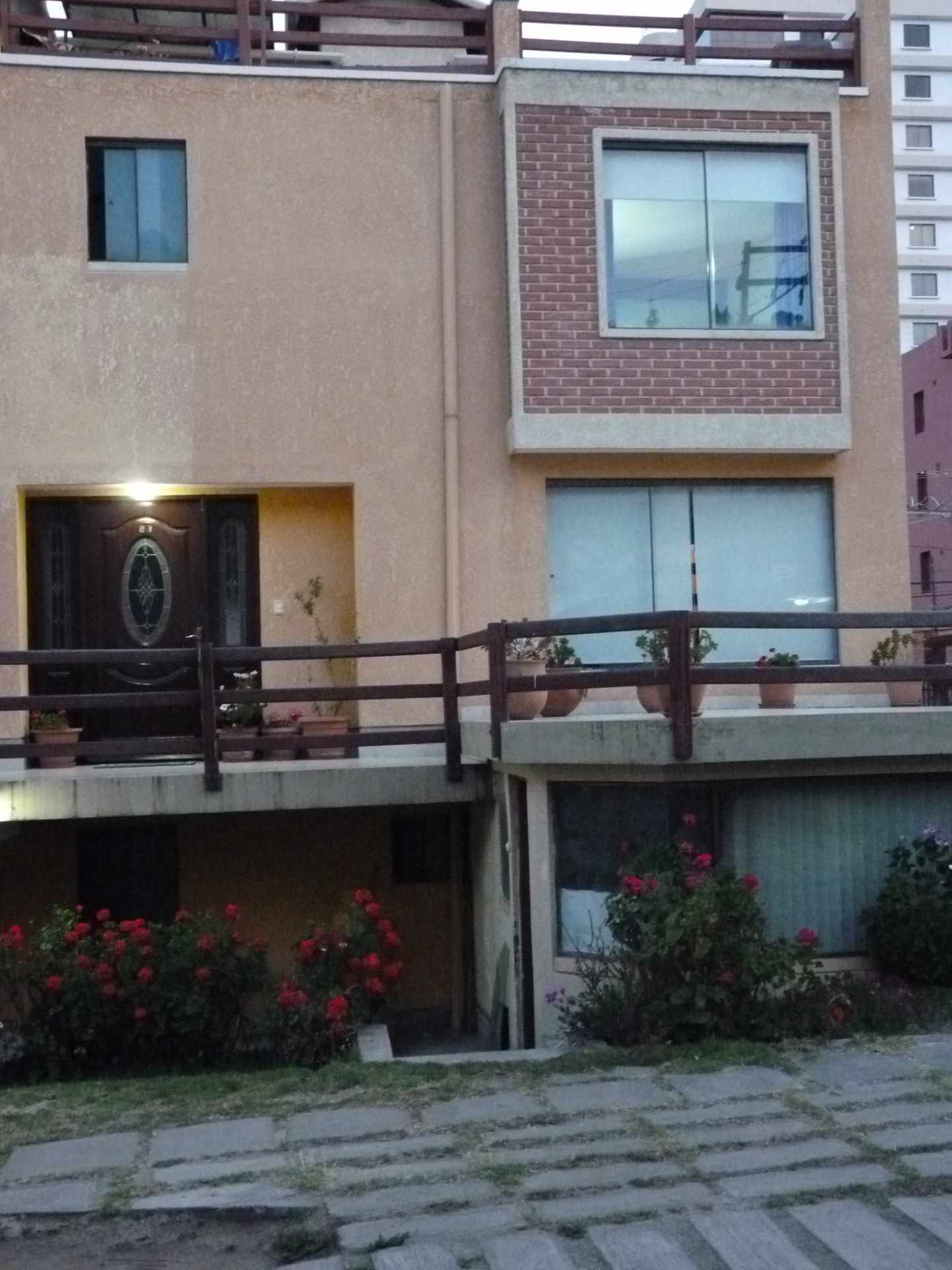 Casa en VentaAv. 14 de septiembre esq. calle 13 # 5911 Condominio Zurich Foto 3