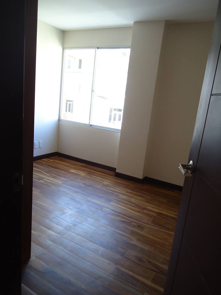 Departamento Achumani, calle F, Sector Asilo. Edificio Residencial Foto 22
