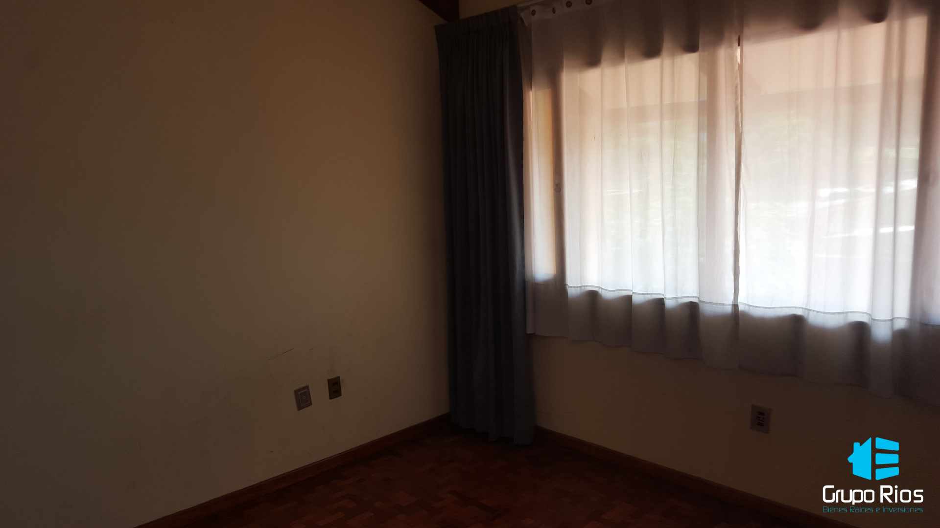 Casa en Aranjuez en Cochabamba 4 dormitorios 4 baños 2 parqueos Foto 4