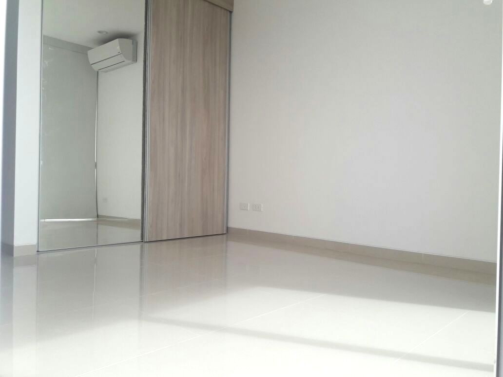 En Alquiler a $us 800 Foto 4