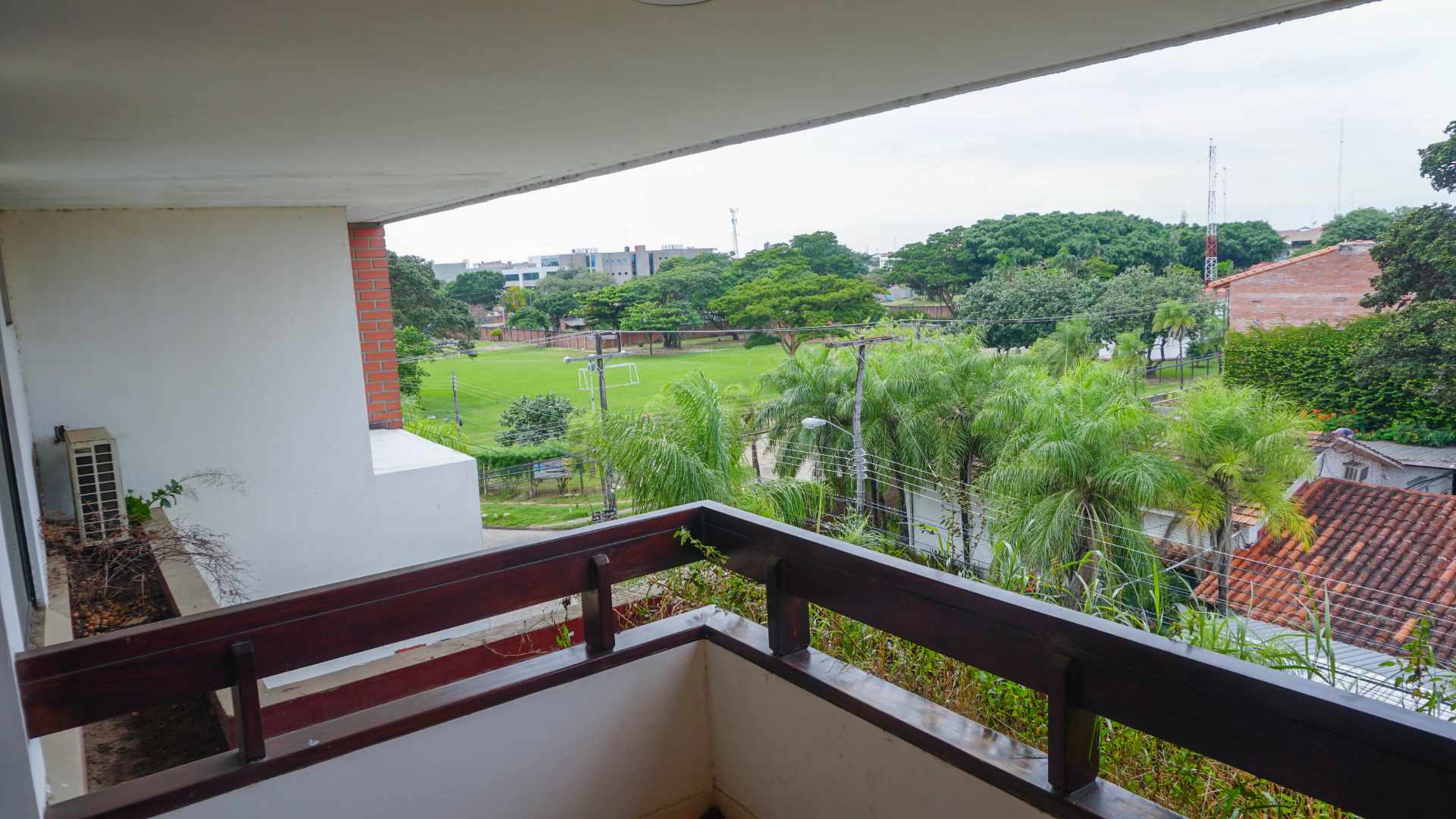 Departamento en VentaBarrio las palmas, calle Barcelona esquina calle las palmas 3 dormitorios 2 baños 1 parqueos Foto 2