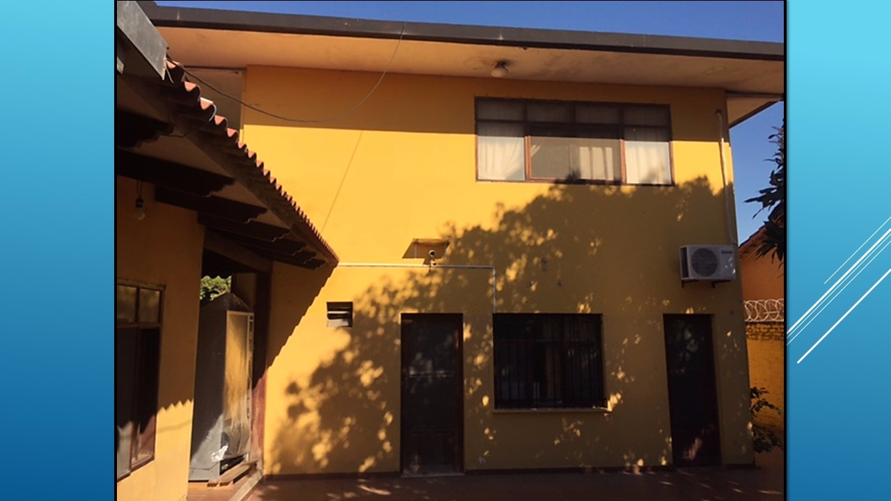 Casa Av. Paragua calle Tucanes  Foto 7