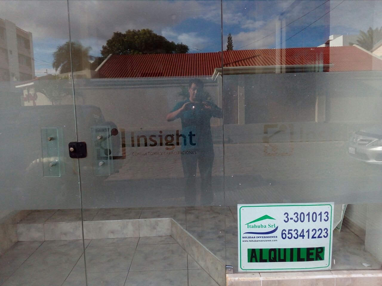 Oficina Calle Buenos Aires entre 1ro y 2do anillo Foto 1