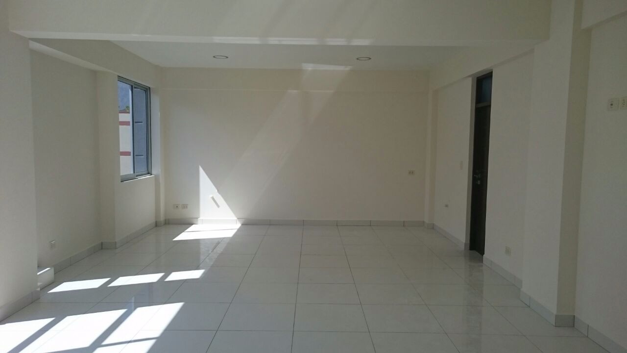 Oficina en VentaCalle Ecuador entre 16 de julio y Oquendo Foto 7