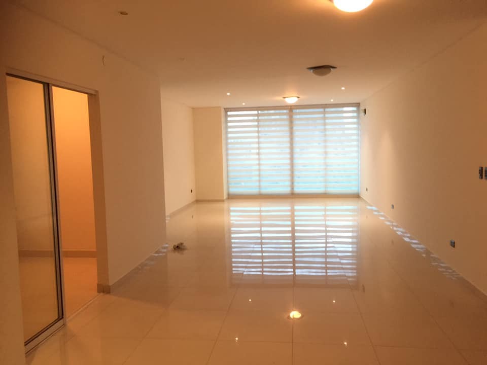 Departamento en AlquilerAv. America, esquina Villarroel. Edificio Portal Foto 3