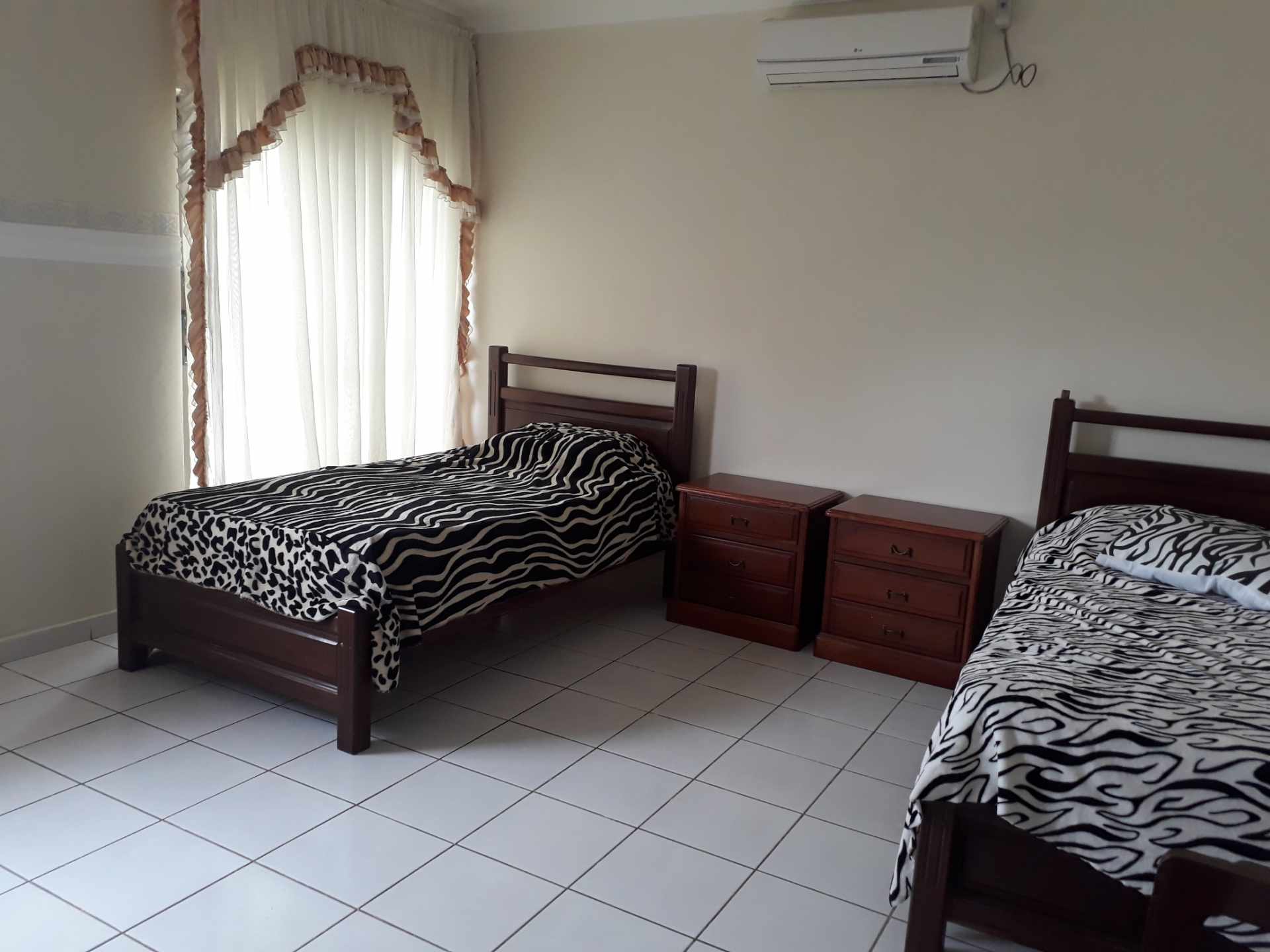 En Alquiler a $us 700 Foto 31