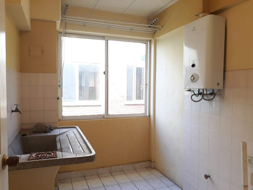 Departamento en AlquilerCondominio Horizonte Av. Circunvalación. Calle innominada 4 dormitorios 2 baños 1 parqueos Foto 7