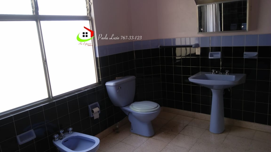 Casa en Obrajes en La Paz 4 dormitorios 4 baños 1 parqueos Foto 5