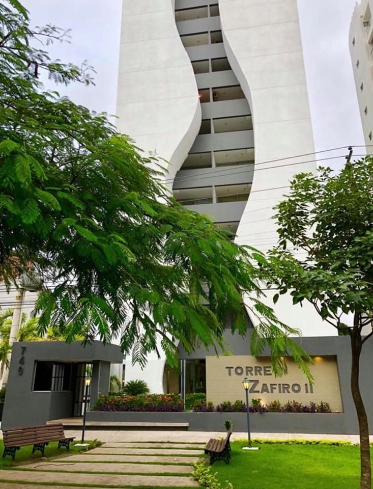 Departamento Condominio Zafiro II C/ Alameda Potosí casi esq. Av. Irala Foto 1