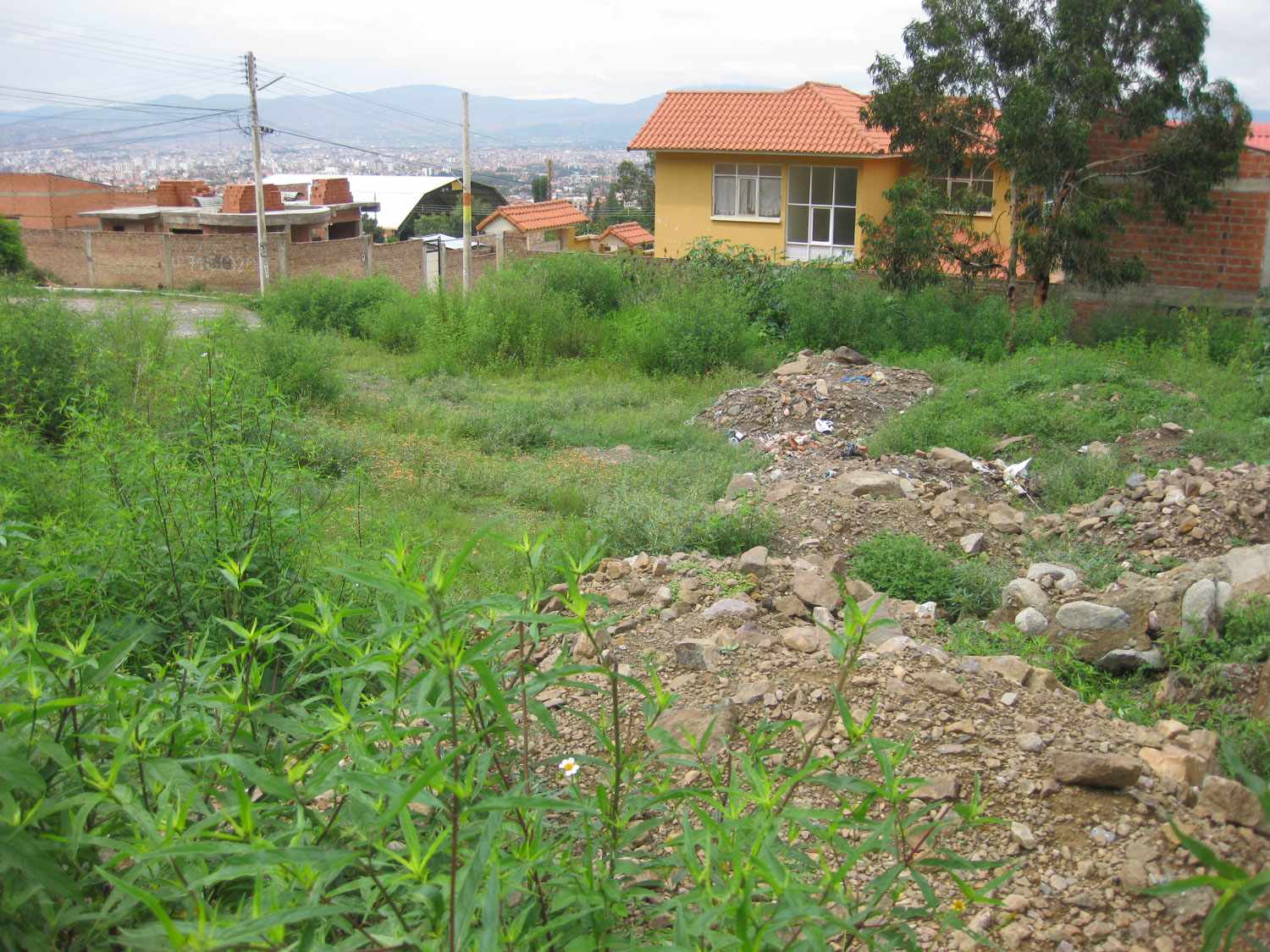 Terreno en VentaZONA MIRAFLORES - CHILIMARCA - TIQUIPAYA    Foto 1