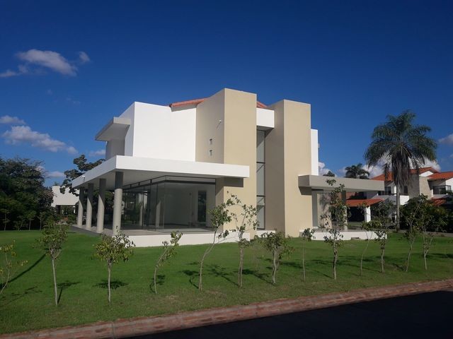 Casa en AlquilerCOLINAS DEL URUBO FACE I Foto 1